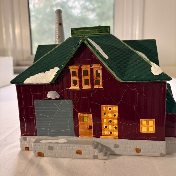 Department 56 Snow Village Lighted Factory with Smoke Stack with Styrofoam Box - Picture 7 of 10